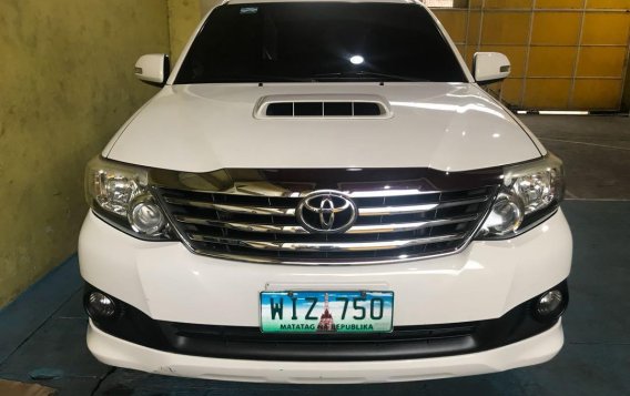 Selling Toyota Fortuner 2014 in Manila-3