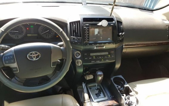 Toyota Land Cruiser 2012 for sale in Pasig-4