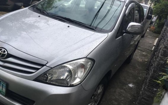 Silver Toyota Innova 2011 for sale in Caloocan-3