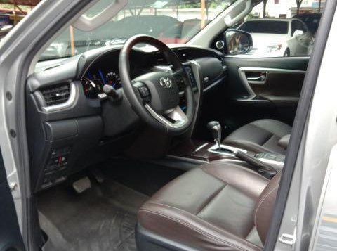 Selling Toyota Fortuner 2018 in Manila-6