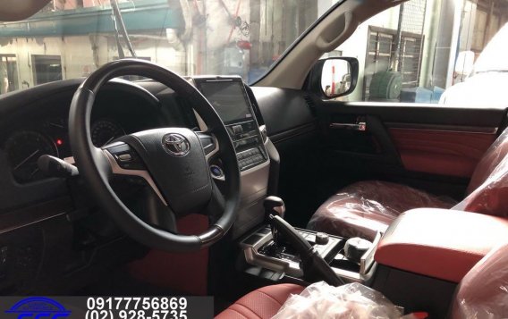 Sell 2020 Toyota Land Cruiser in Quezon City-7