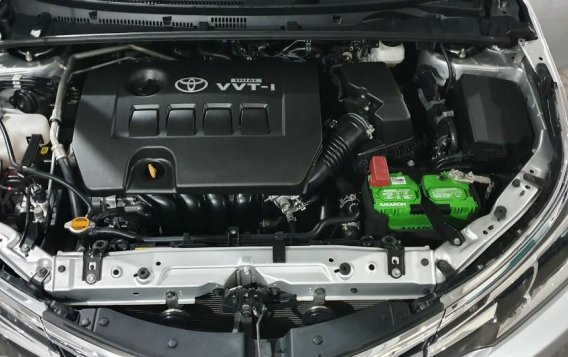 Sell 2017 Toyota Corolla Altis in Manila-7