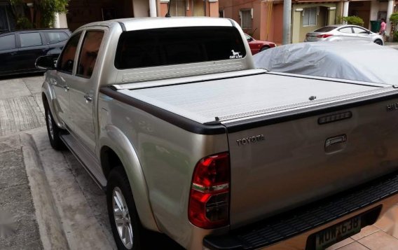 Sell 2014 Toyota Hilux in Quezon City-4