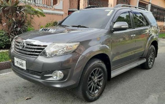 Selling Toyota Fortuner 2016 in Las Pinas -5