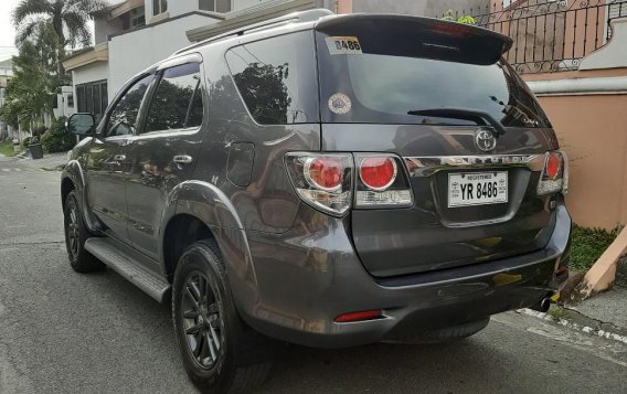 Selling Toyota Fortuner 2016 in Las Pinas -6