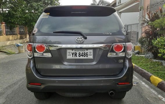 Selling Toyota Fortuner 2016 in Las Pinas -5