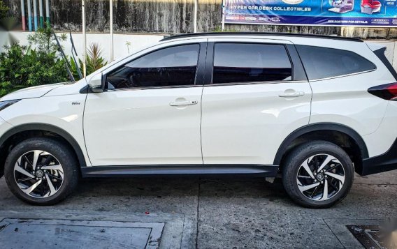 Pearl White Toyota Rush 2019 for sale in Quezon City-6