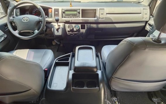 Selling Toyota Hiace 2013 in Parañaque-5