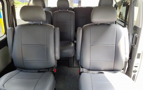 Selling Toyota Hiace 2013 in Parañaque-6