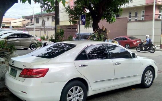 Selling Pearl White Toyota Camry 2008 in Quezon City-1