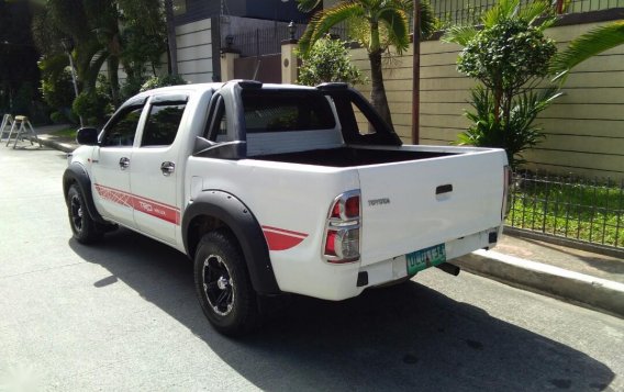 Toyota Hilux 2013 for sale in Quezon City-3