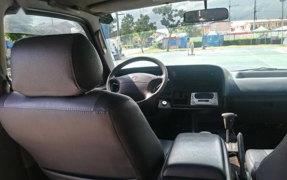 Toyota Hiace 2006 for sale in Bacoor-3