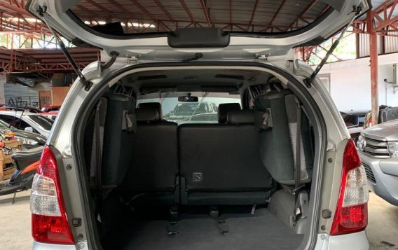 Selling Silver Toyota Innova 2015 in Quezon City-1