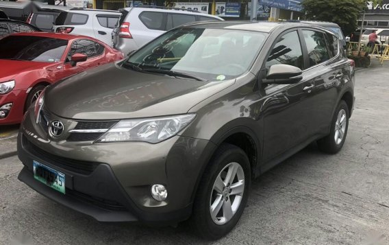 Sell 2014 Toyota Rav4 in Pasig-2