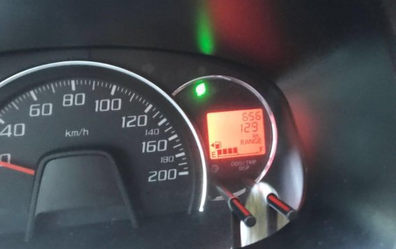 Selling Toyota Wigo 2015 in Pasig-3