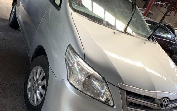 Selling Silver Toyota Innova 2015 in Quezon City