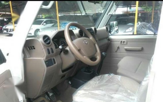 Toyota Land Cruiser 2017 for sale in Pasig-4