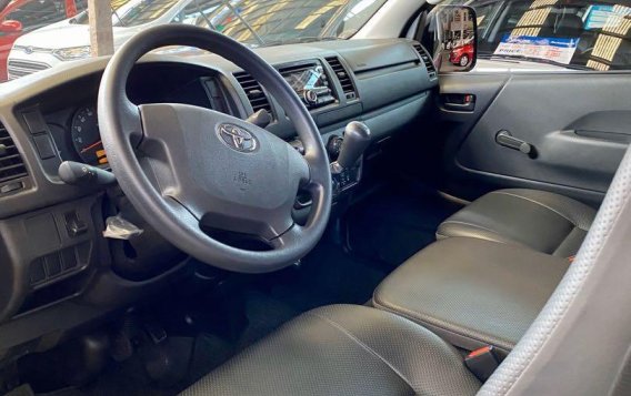 Selling Toyota Hiace 2019 in Quezon City-3