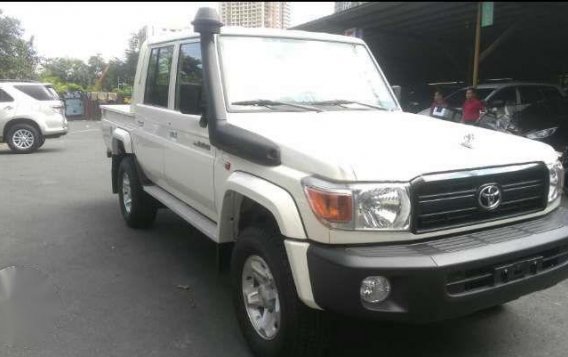Toyota Land Cruiser 2017 for sale in Pasig-1
