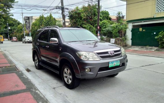 Toyota Fortuner 2006 for sale in Quezon City-3