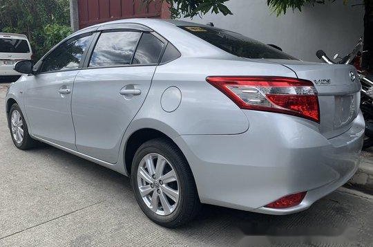 Selling Silver Toyota Vios 2017 in Quezon City-4