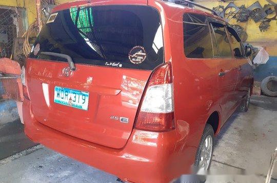 Red Toyota Innova 2014 for sale in Parañaque-2