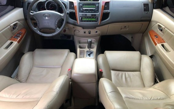 Toyota Fortuner 2011 for sale in Quezon City-9