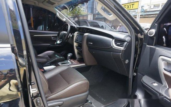 Black Toyota Fortuner 2017 for sale in Makati-2