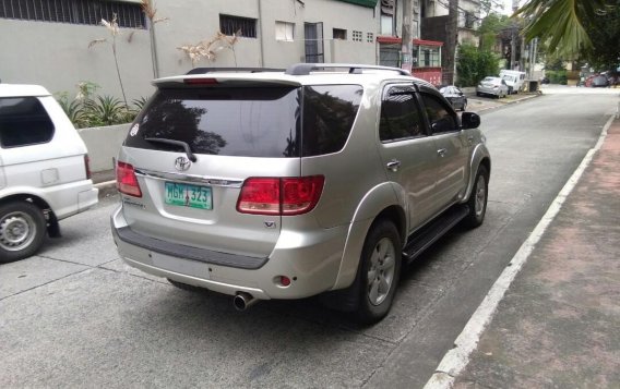 Sell Silver 2007 Toyota Fortuner in Quezon City-2