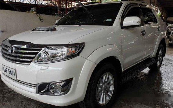 Sell White 2014 Toyota Fortuner in Quezon City -2