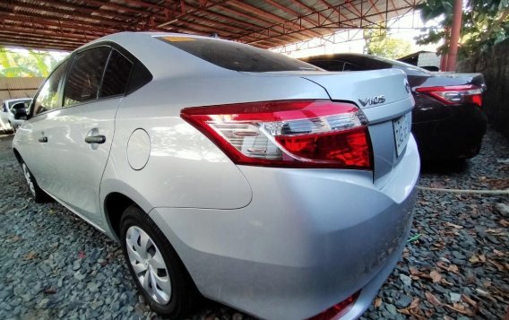 Silver Toyota Vios 2018 for sale in Quezon City-3