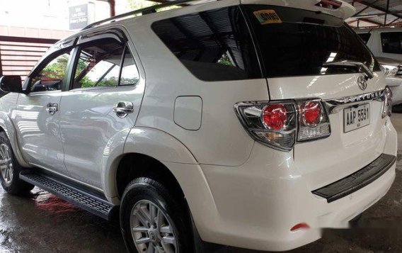 Sell White 2014 Toyota Fortuner in Quezon City -5