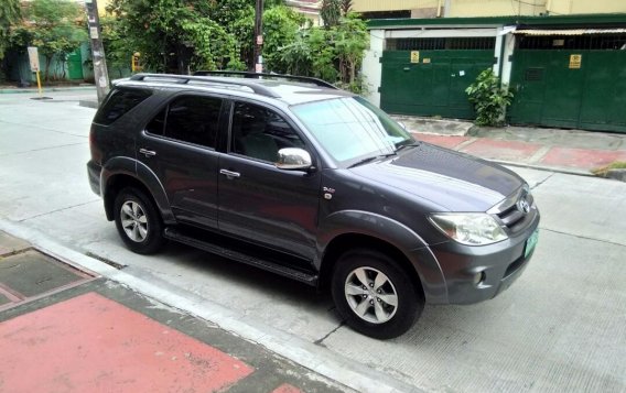Toyota Fortuner 2006 for sale in Quezon City-2