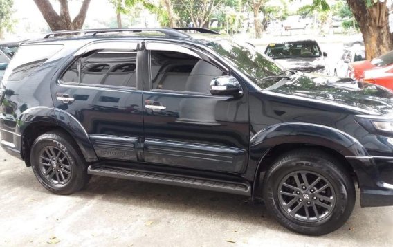 Sell 2015 Toyota Fortuner in Bacoor-3