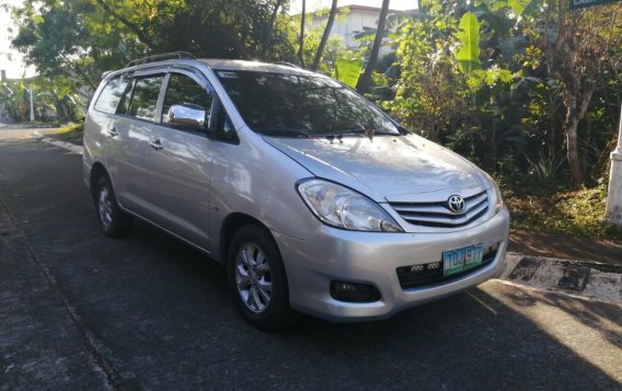 Selling Toyota Innova 2012 in Quezon City-1