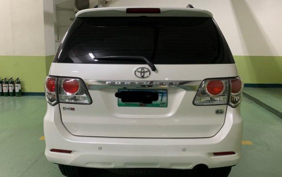 Pearl White Toyota Fortuner 2013 for sale in Makati-3