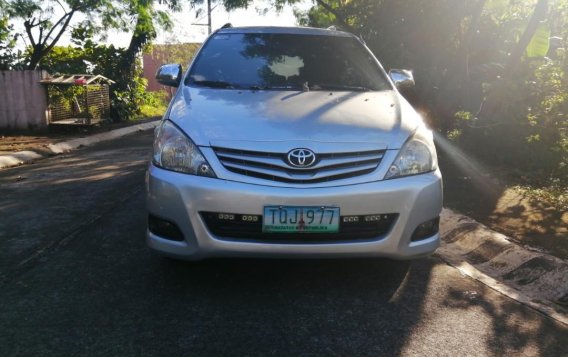 Selling Toyota Innova 2012 in Quezon City