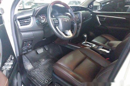 Sell White 2017 Toyota Fortuner in Quezon City-6