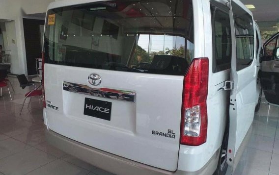 Selling Toyota Hiace 2020 in Makati