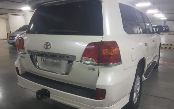 Toyota Land Cruiser 2015 for sale in Quezon City-8