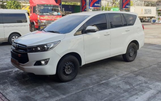 Sell 2017 Toyota Innova in Manila-1