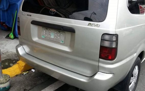 Selling Toyota Revo 2006 in Manila-6