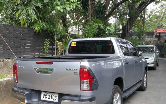 Selling Toyota Hilux 2016 in Quezon City-2