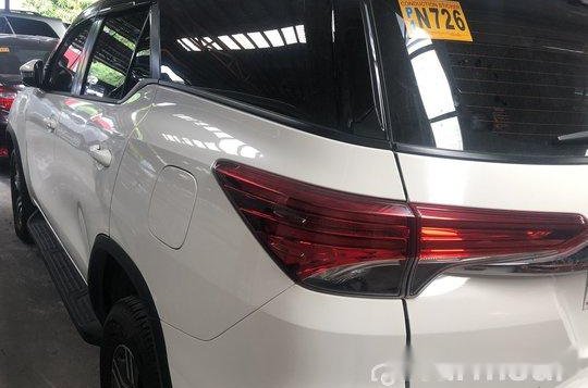 White Toyota Fortuner 2019 for sale in Quezon City-6
