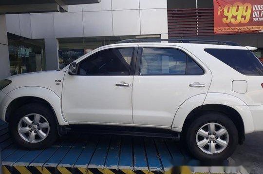 White Toyota Fortuner 2010 for sale in Manual-3