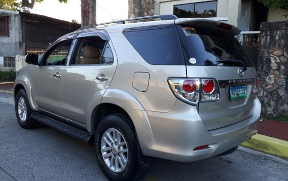 Toyota Fortuner 2014 for sale in Quezon City-3