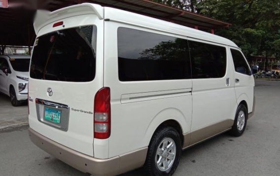 Pearl White Toyota Hiace 2013 for sale in Manila-3