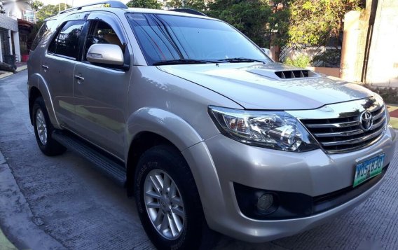 Toyota Fortuner 2014 for sale in Quezon City-2