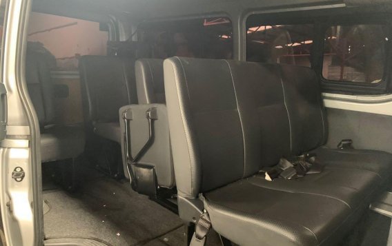 Selling Silver Toyota Hiace 2019 in Quezon City-1