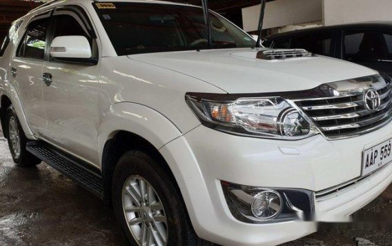 White Toyota Fortuner 2014 for sale in Narra